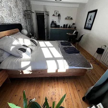 Le Vieux Colombier Bed & Breakfast